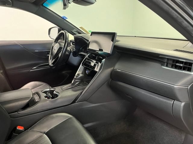 Used 2021 Toyota Venza XLE w/ Carpet Mat Package (TMS) AWD/4WD image 11