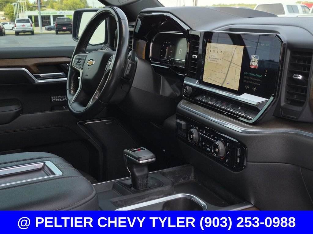 Used 2022 Chevrolet Silverado 1500 High Country w/ High Country Premium Package AWD/4WD image 11
