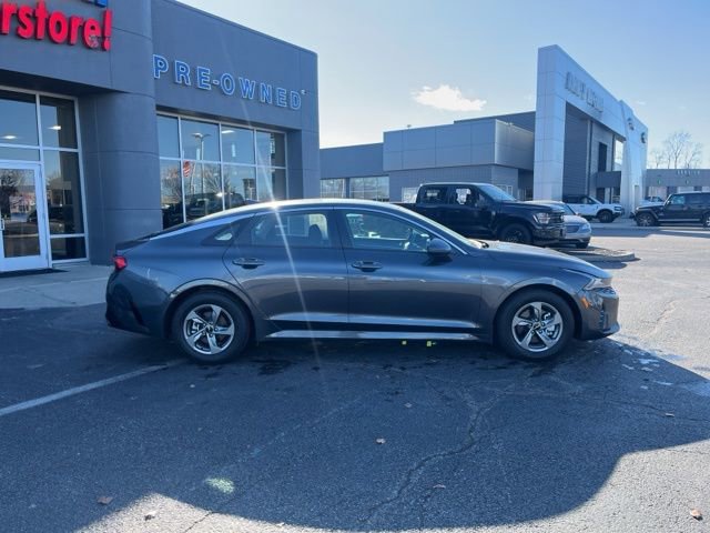 Used 2022 Kia K5 LXS image 5