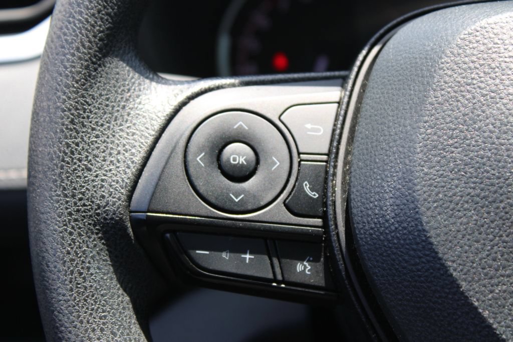 Used 2024 Toyota RAV4 XLE AWD/4WD image 26