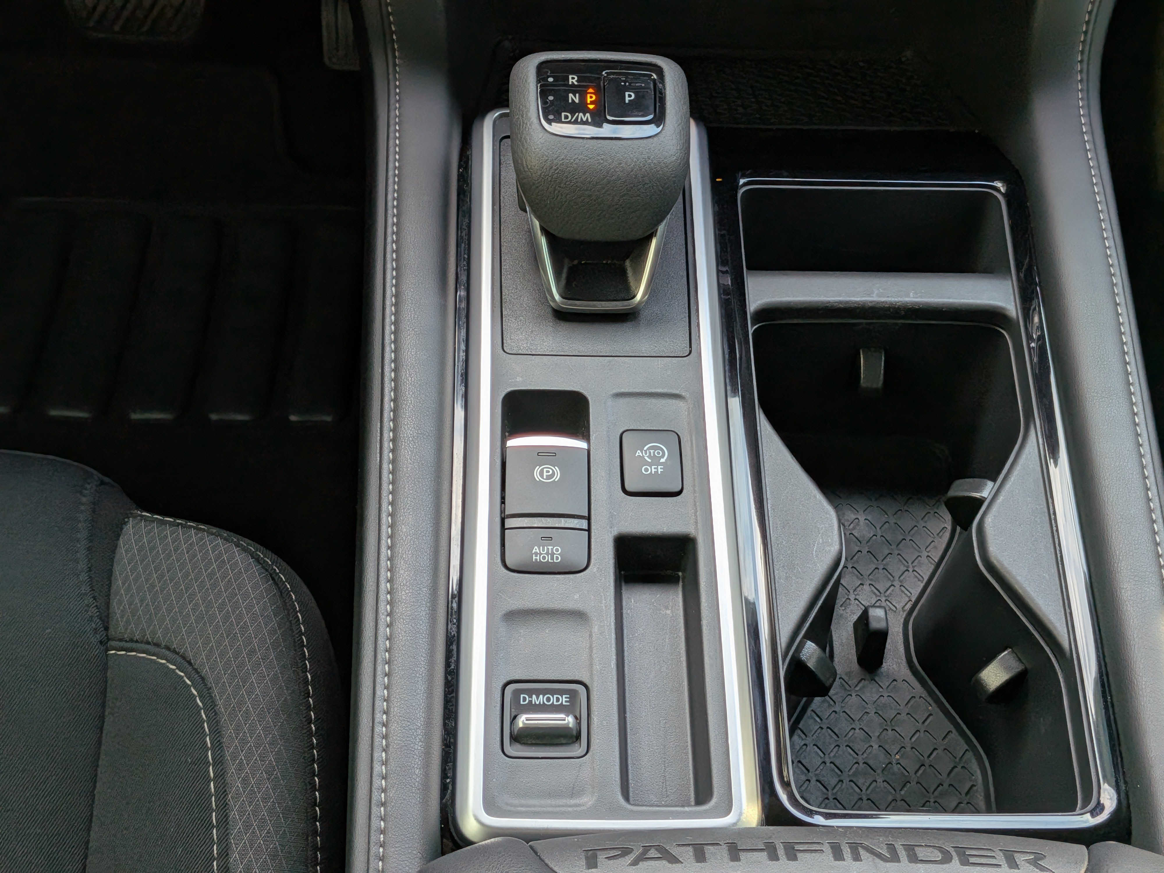Certified 2024 Nissan Pathfinder SV FWD image 19