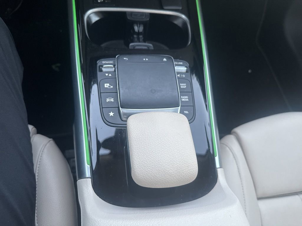Used 2023 Mercedes-Benz GLB 250 image 19
