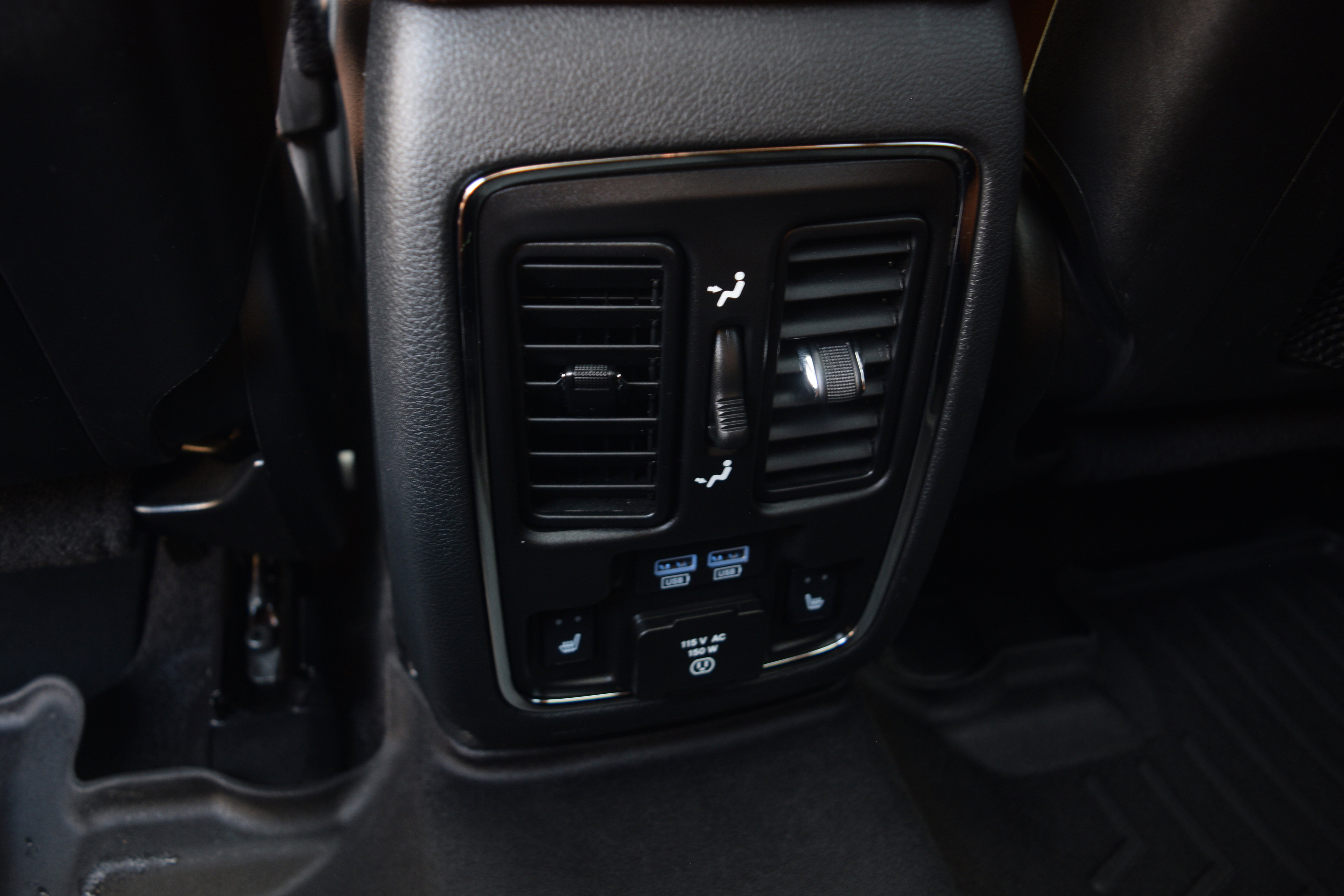 Used 2018 Jeep Grand Cherokee Summit w/ Platinum Series Group image 19