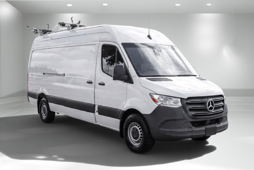 Used 2023 Mercedes-Benz Sprinter 2500 w/ Acoustic Package image 5