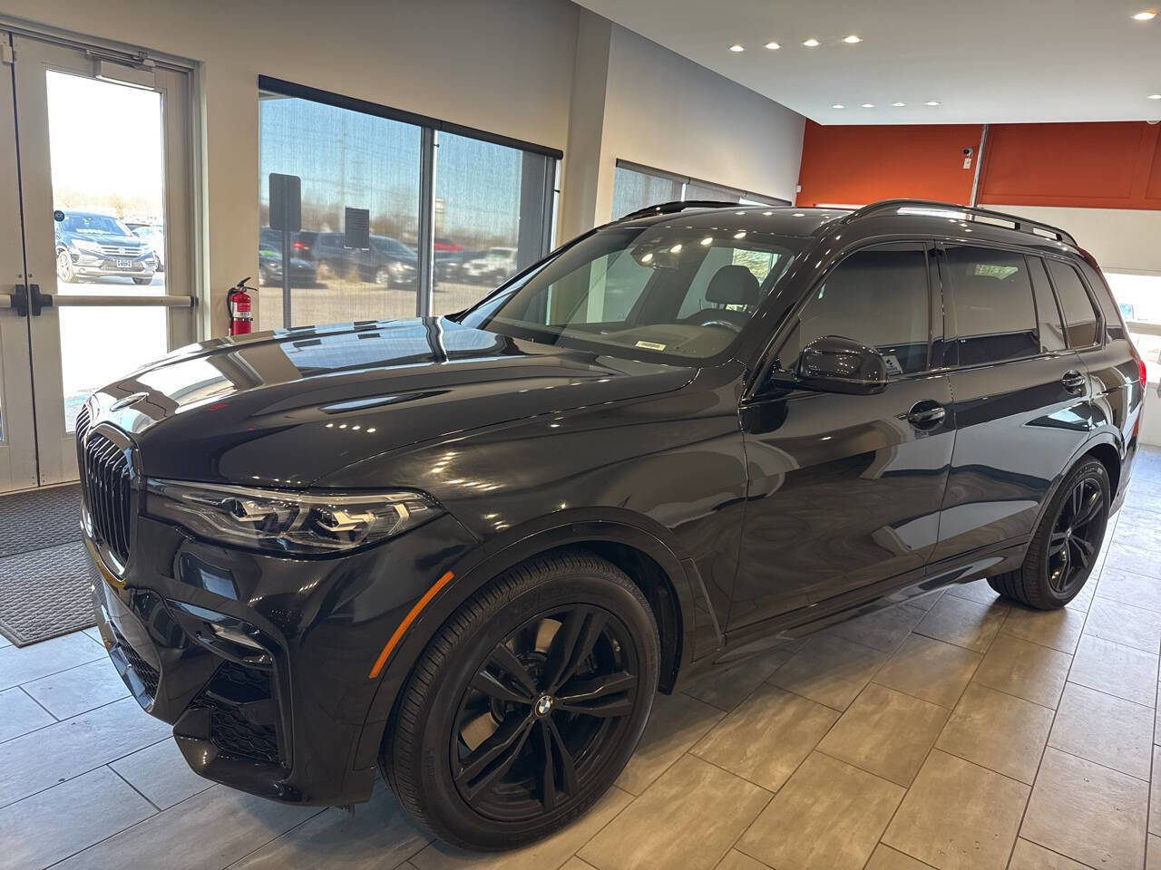 Used 2022 BMW X7 xDrive40i w/ M Sport Package image 8