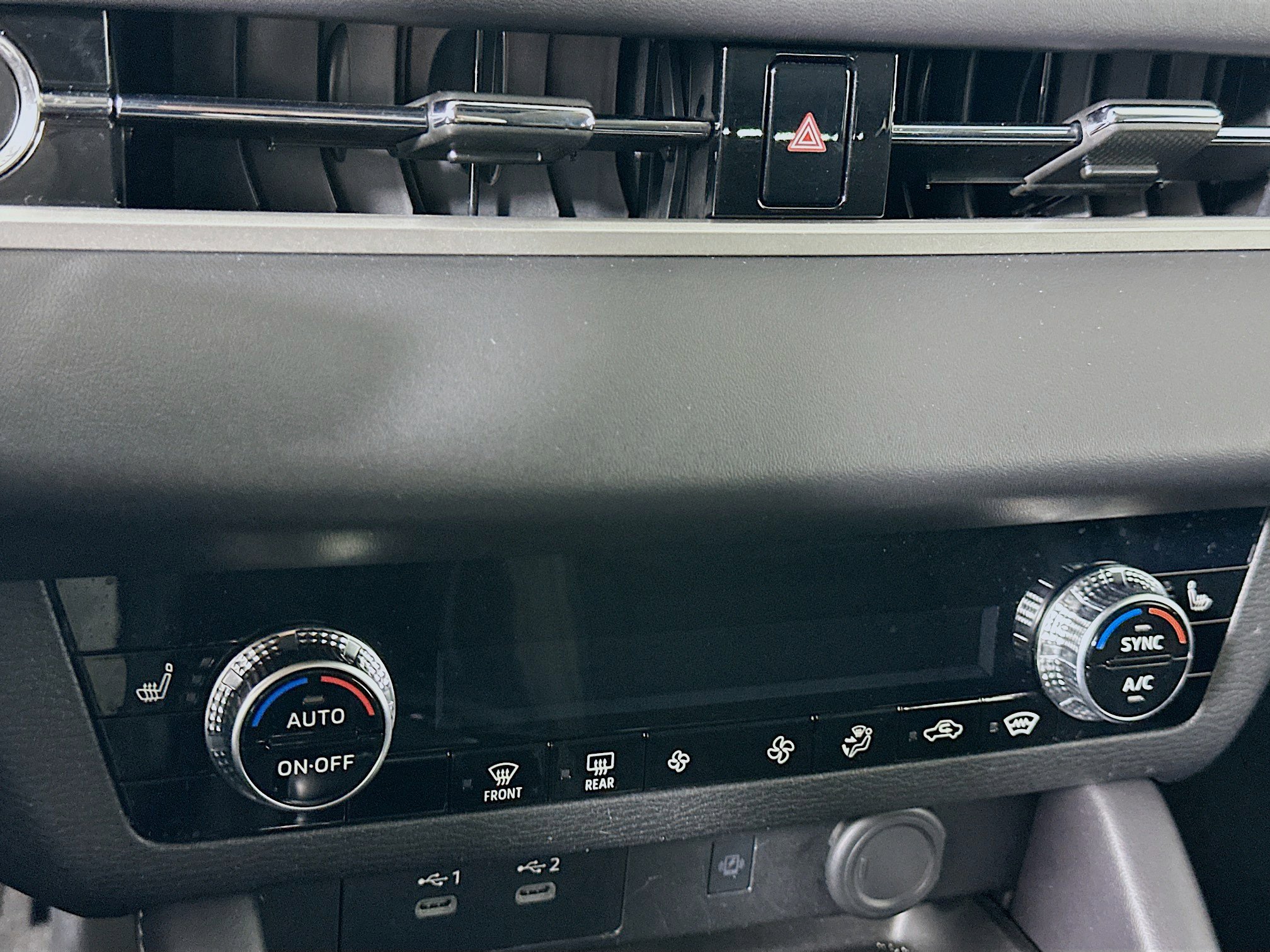 Used 2025 Mitsubishi Outlander SE image 24