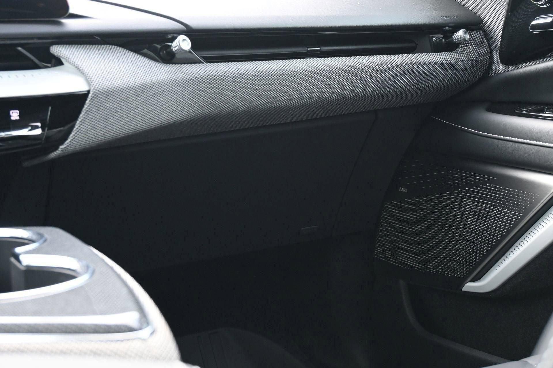 New 2026 Cadillac Optiq Sport 1 w/ LPO, Floor Liner Package image 93