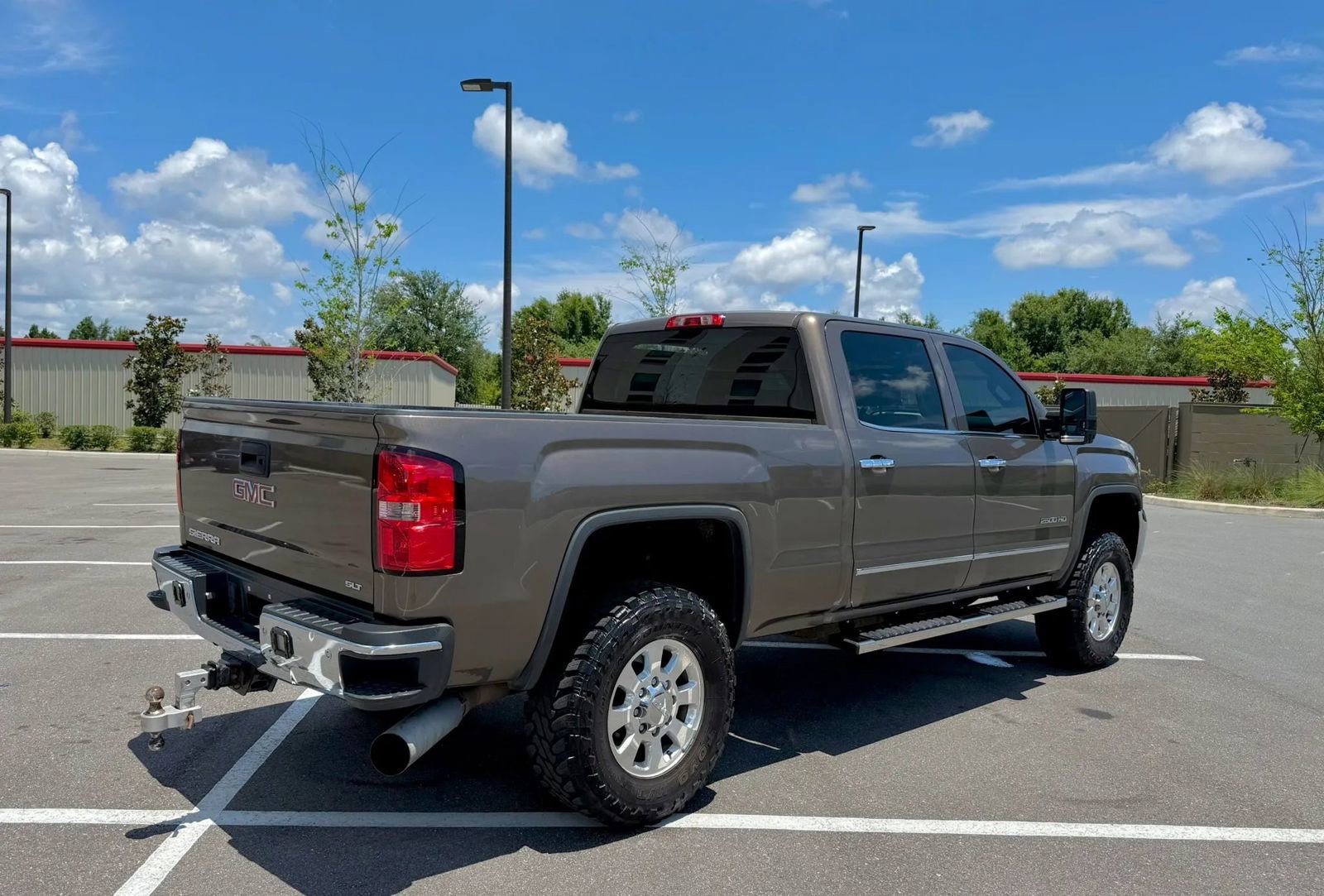 Used 2015 GMC Sierra 2500 SLT w/ Duramax Plus Package AWD/4WD image 3