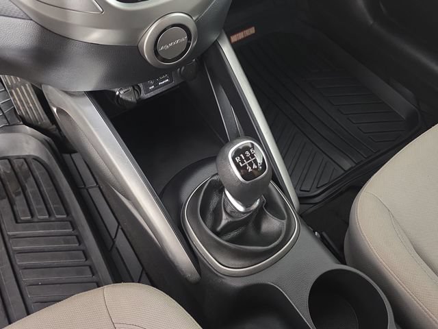 Used 2014 Hyundai Veloster FWD image 30