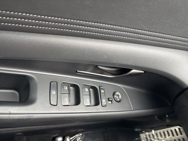 Certified 2025 Hyundai Elantra SEL image 13