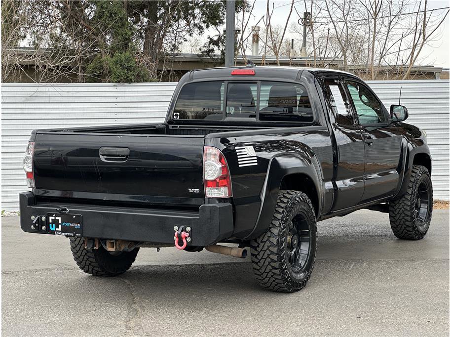 Used 2012 Toyota Tacoma 4x4 Access Cab V6 w/ TRD Off-Road Pkg image 10