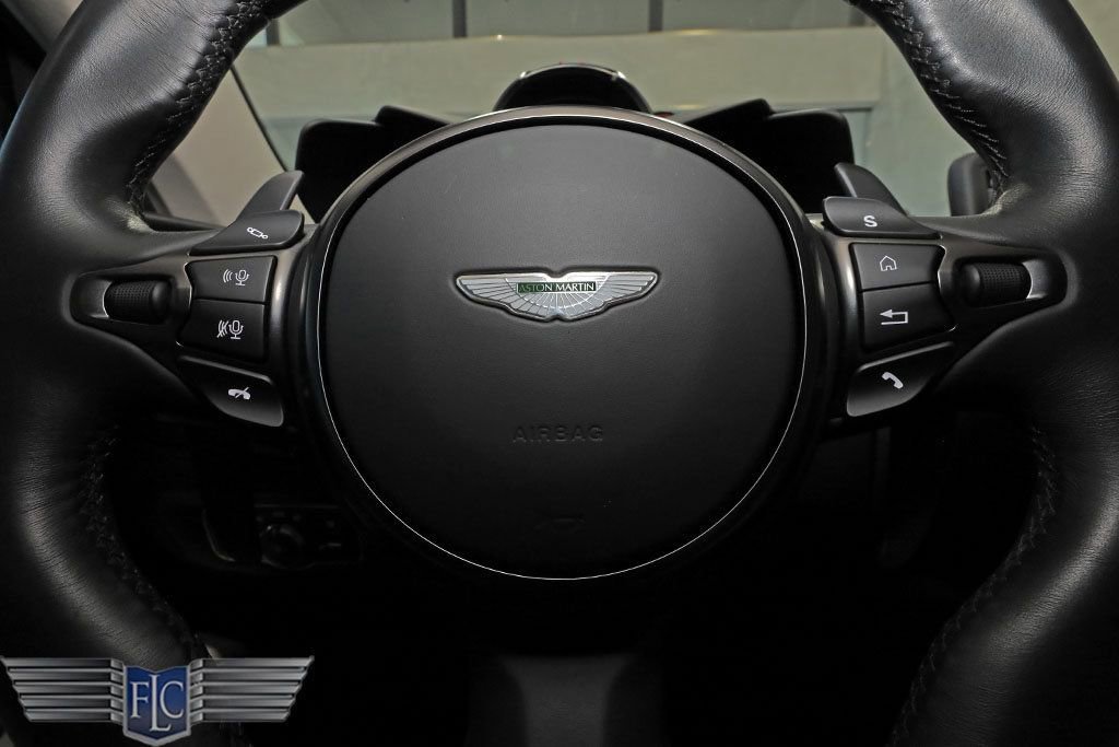Used 2022 Aston Martin DBS Superleggera image 37