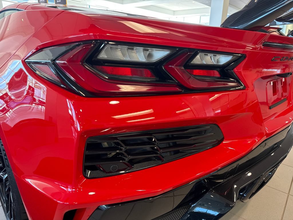 Used 2025 Chevrolet Corvette ZR1 w/ ZR1 Carbon Fiber Aero Package RWD image 66