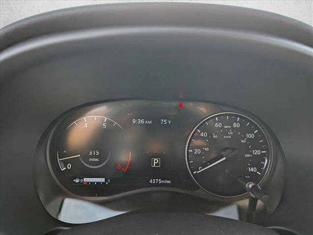 Used 2023 Nissan Kicks SR w/ SR Premium Package image 10