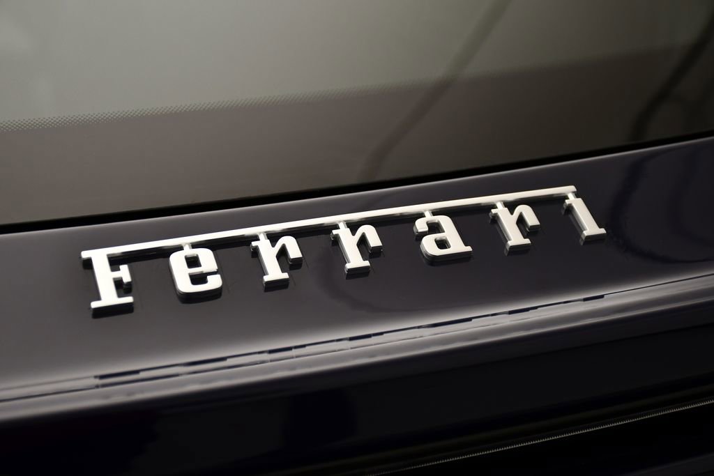 Used 2023 Ferrari Purosangue image 11