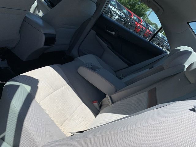 Used 2012 Toyota Camry LE FWD image 10