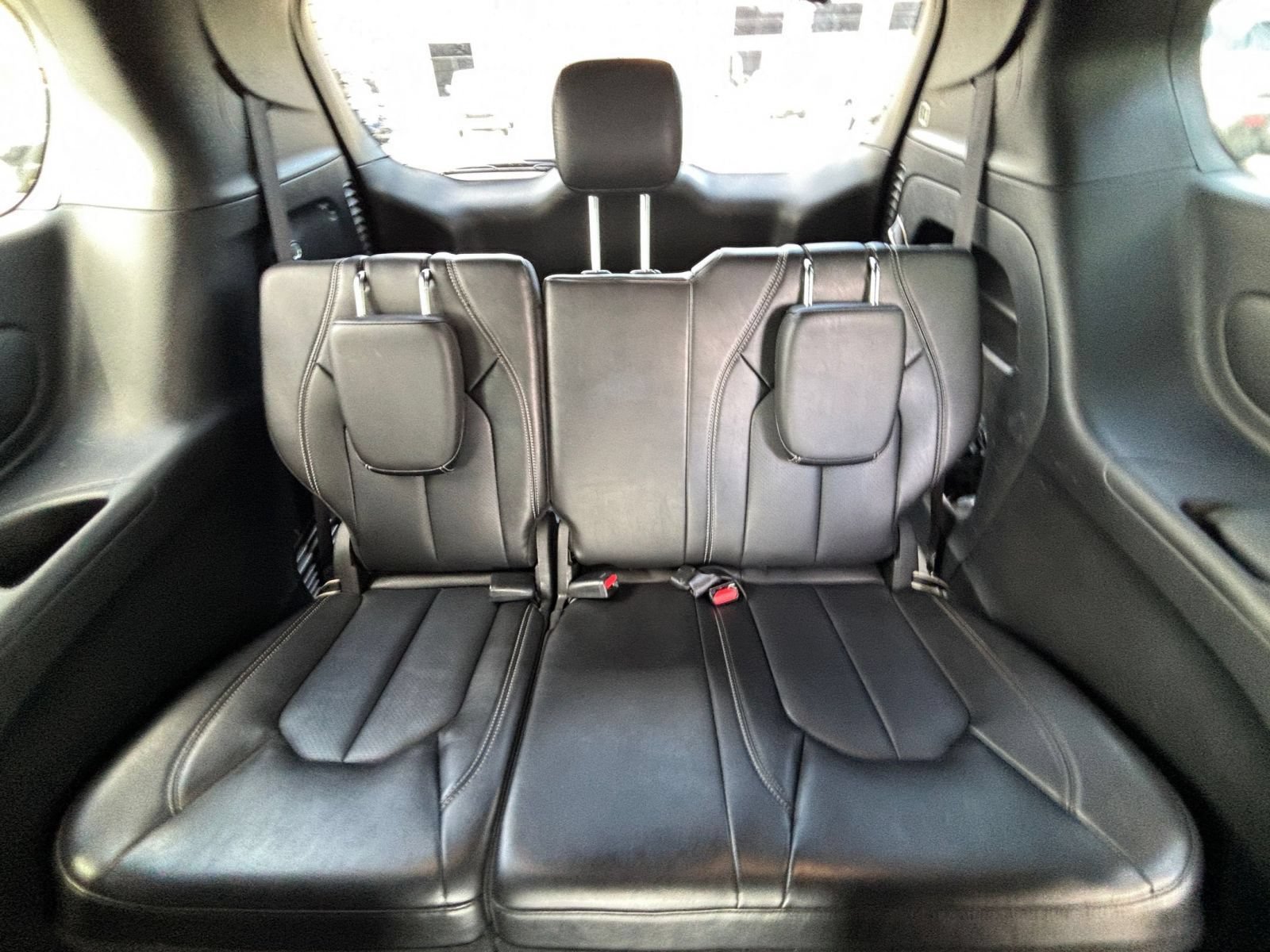Used 2025 Chrysler Pacifica Select FWD image 30