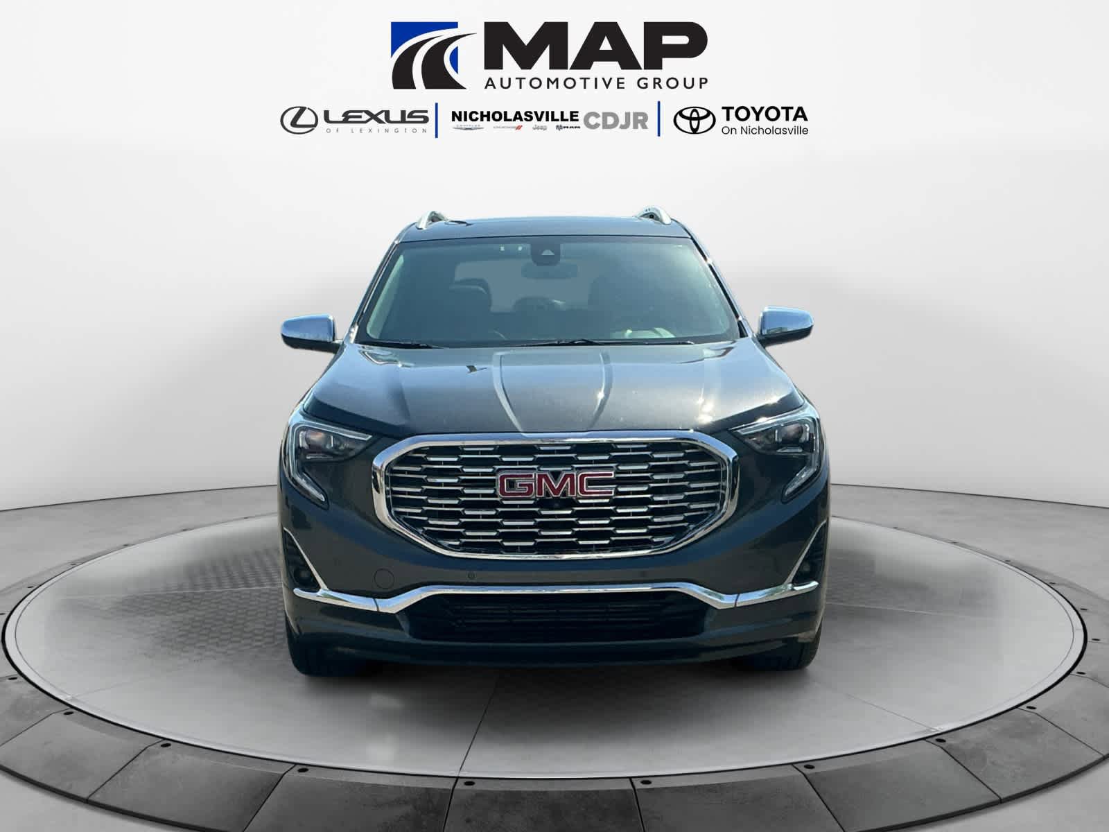 Used 2019 GMC Terrain Denali w/ Advanced Safety Package FWD image 8