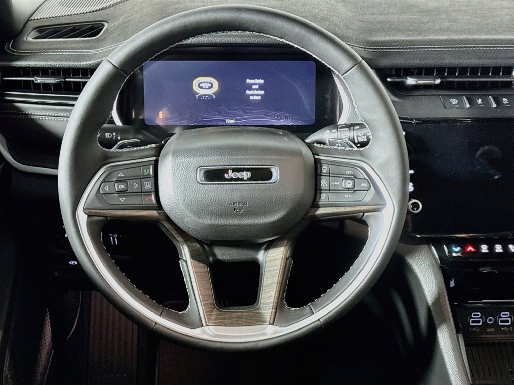 New 2027 Jeep Grand Cherokee Altitude AWD/4WD image 13