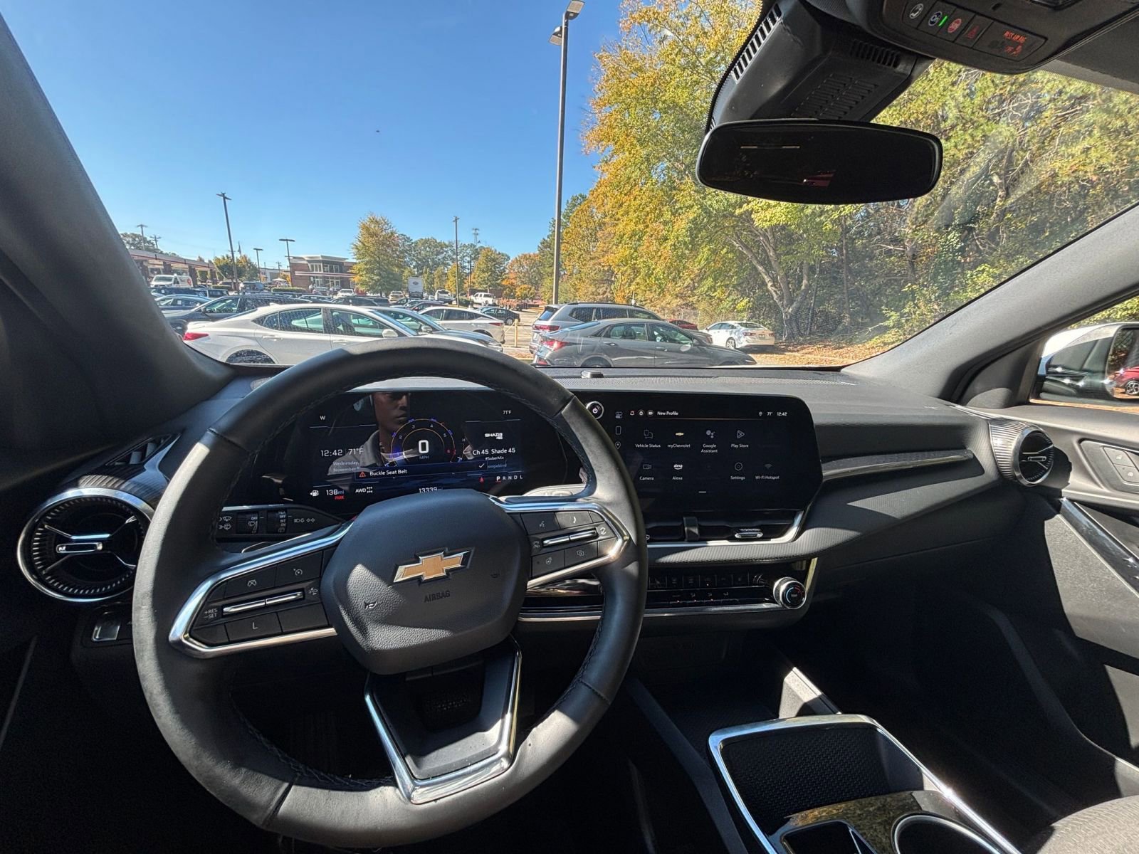 Used 2025 Chevrolet Equinox LT image 33