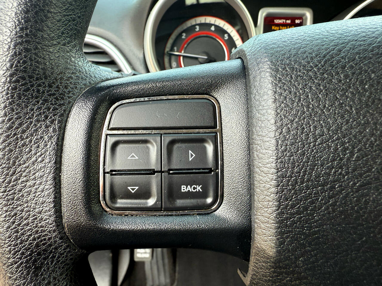 Used 2014 Dodge Journey SXT image 22