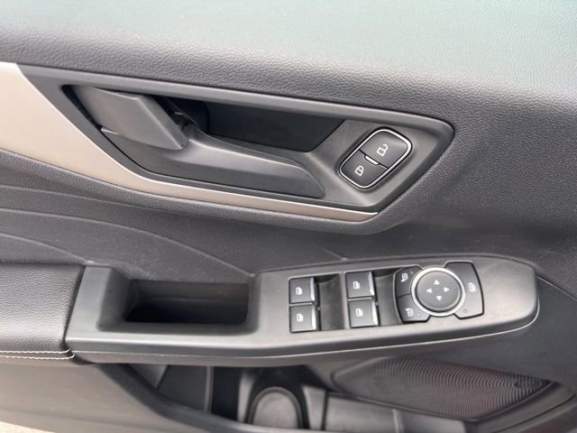 Used 2022 Ford Escape SE w/ SE Sport Appearance Package image 16