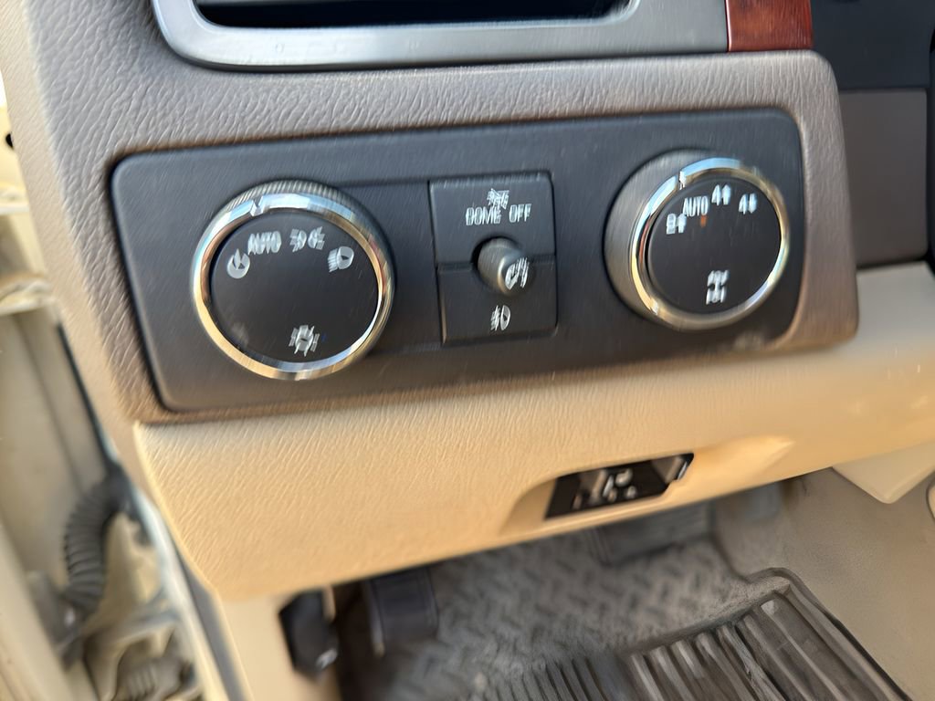 Used 2012 Chevrolet Silverado 1500 LTZ w/ LTZ White Diamond Edition image 9