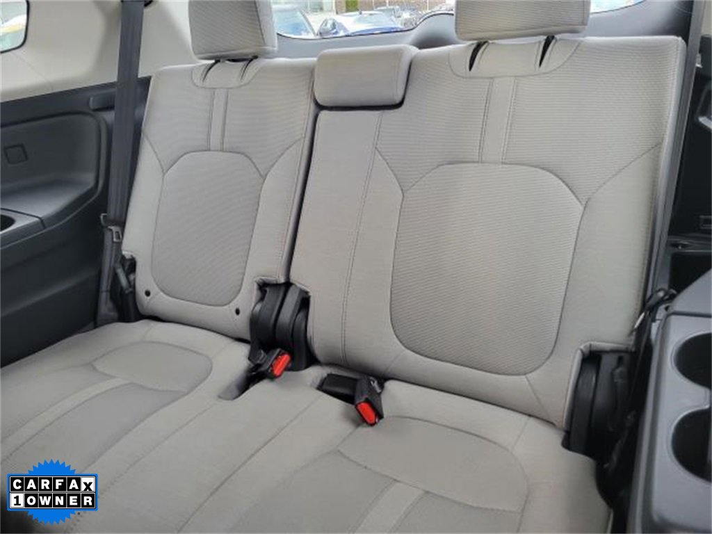 Used 2023 Honda Pilot LX image 10