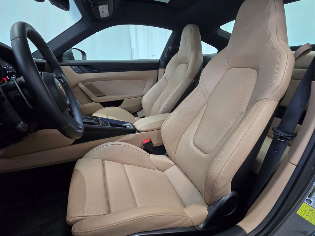 Certified 2024 Porsche 911 Carrera GTS image 5