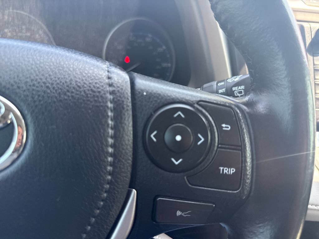 Used 2017 Toyota RAV4 XLE FWD image 26