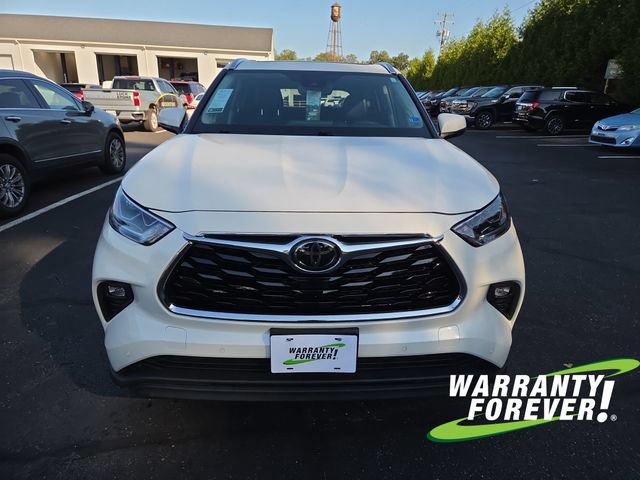 Used 2021 Toyota Highlander Limited AWD/4WD image 2