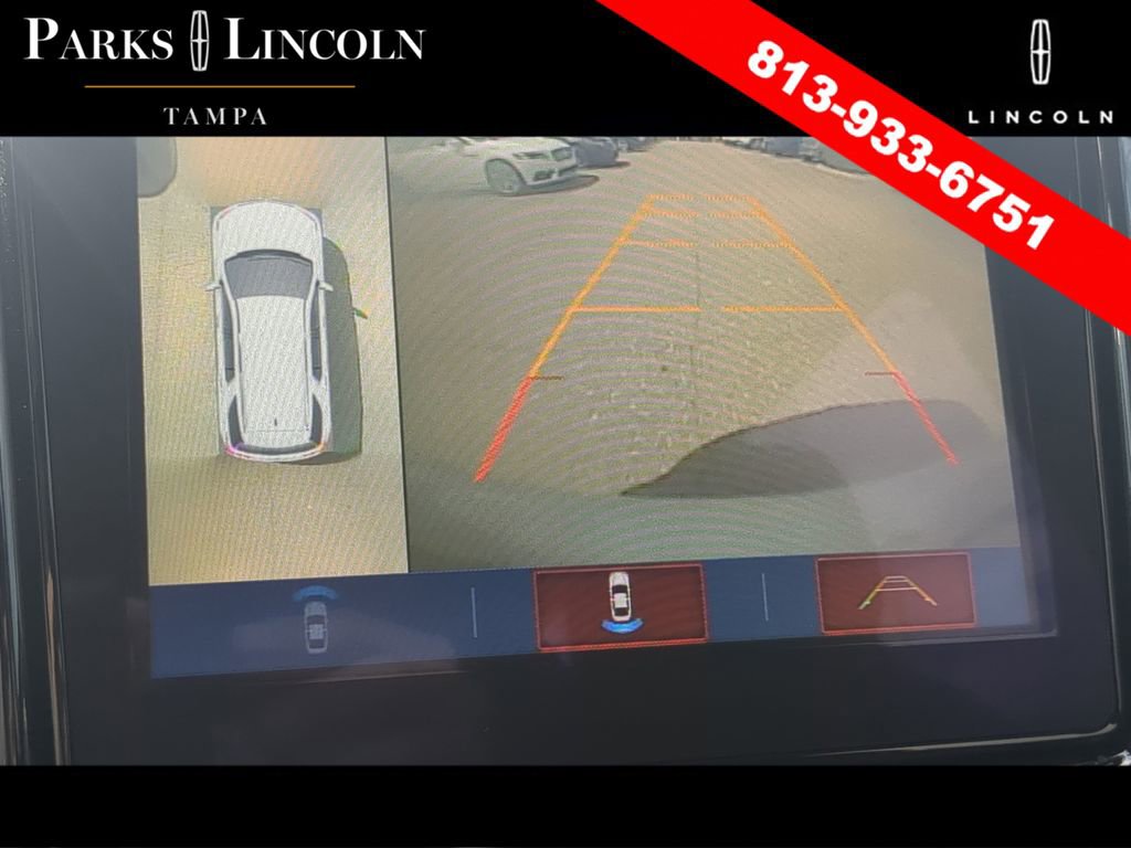 Used 2018 Chevrolet Traverse LT FWD image 23