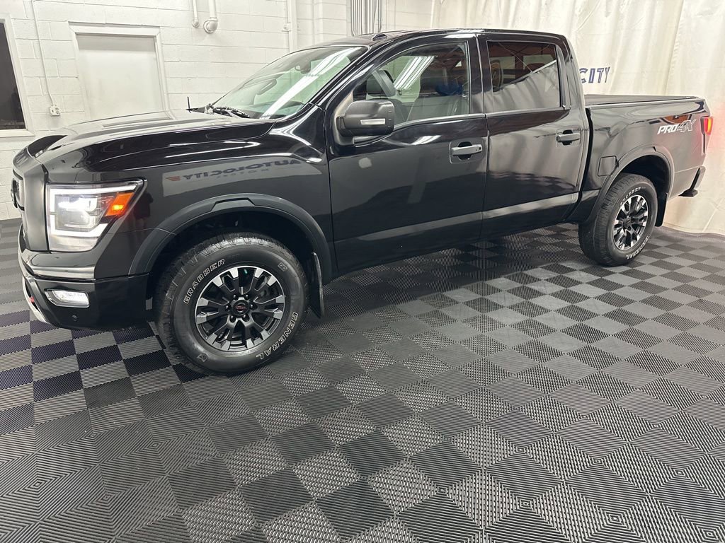 Used 2020 Nissan Titan PRO-4X w/ Pro-4x Convenience Package AWD/4WD image 5