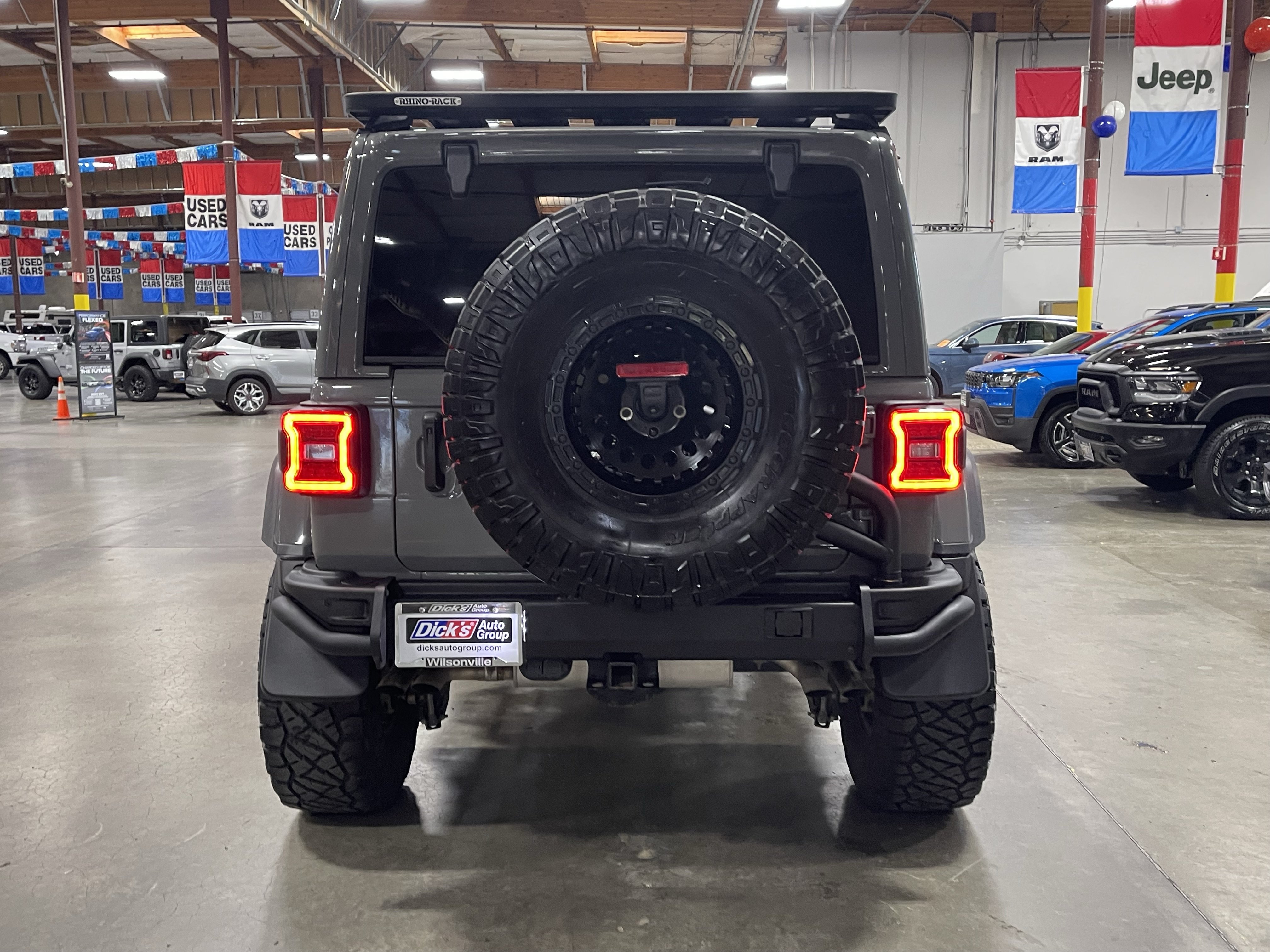 Used 2023 Jeep Wrangler Unlimited Rubicon 392 w/ Xtreme Recon 35" Tire Package AWD/4WD image 4