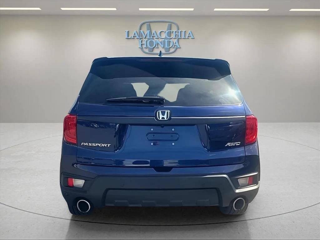 Used 2023 Honda Passport EX-L image 4