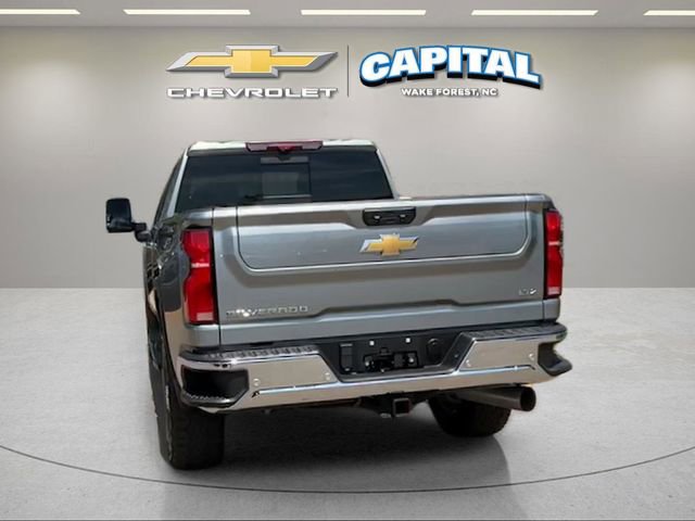 Used 2025 Chevrolet Silverado 2500 LTZ w/ LTZ Premium Package AWD/4WD image 4