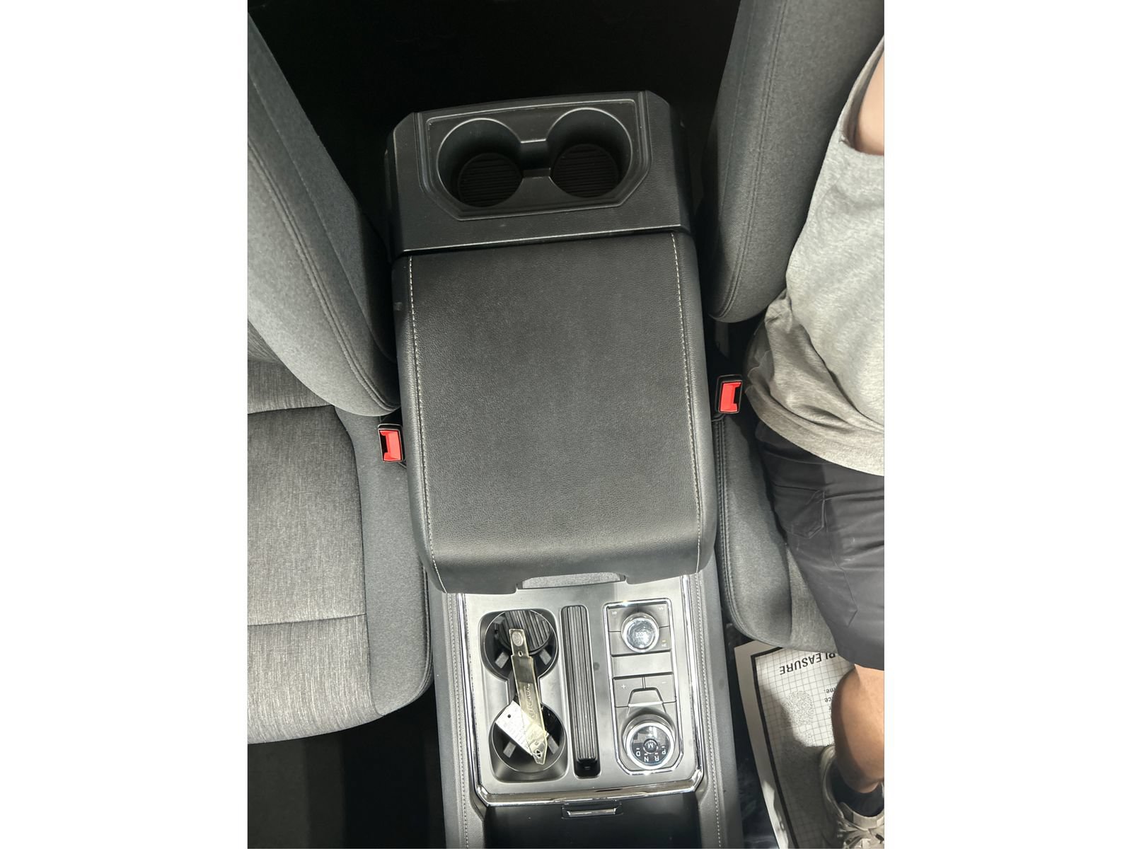 Used 2024 Ford Expedition XLT AWD/4WD image 13
