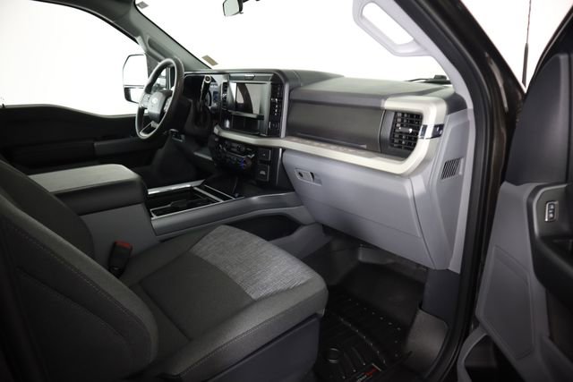 Used 2025 Ford F250 XLT w/ FX4 Off-Road Package image 63