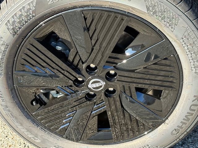 New 2026 Nissan Murano SV image 9