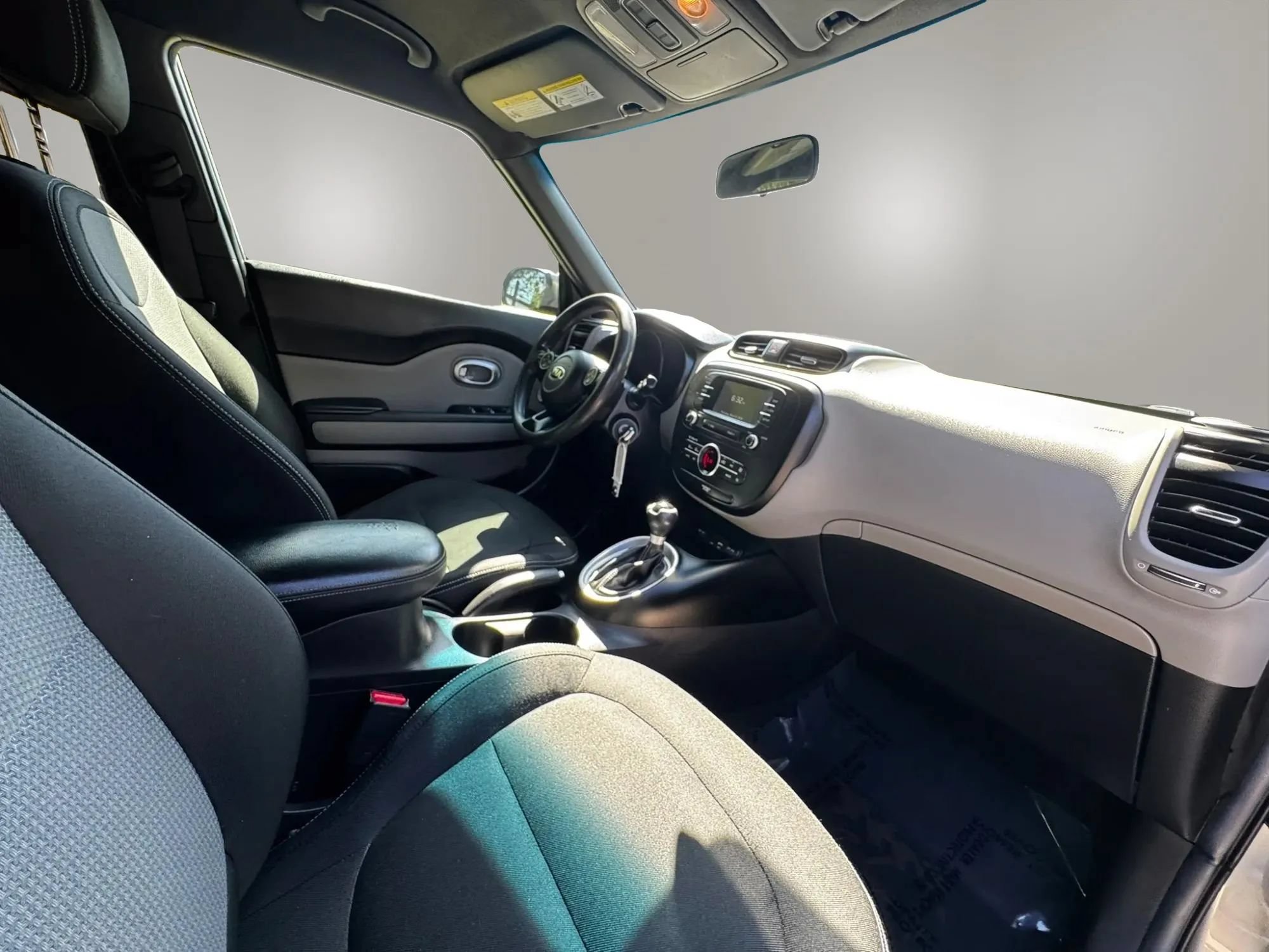 Used 2017 Kia Soul + FWD image 15