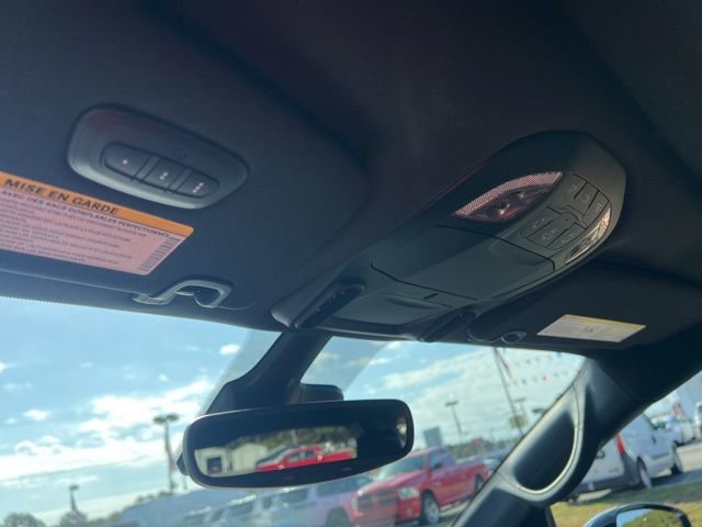 New 2026 Chrysler Pacifica Limited w/ Uconnect Theater Family Group image 16