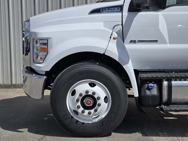 New 2027 Ford F750 2WD Regular Cab Super Duty image 8