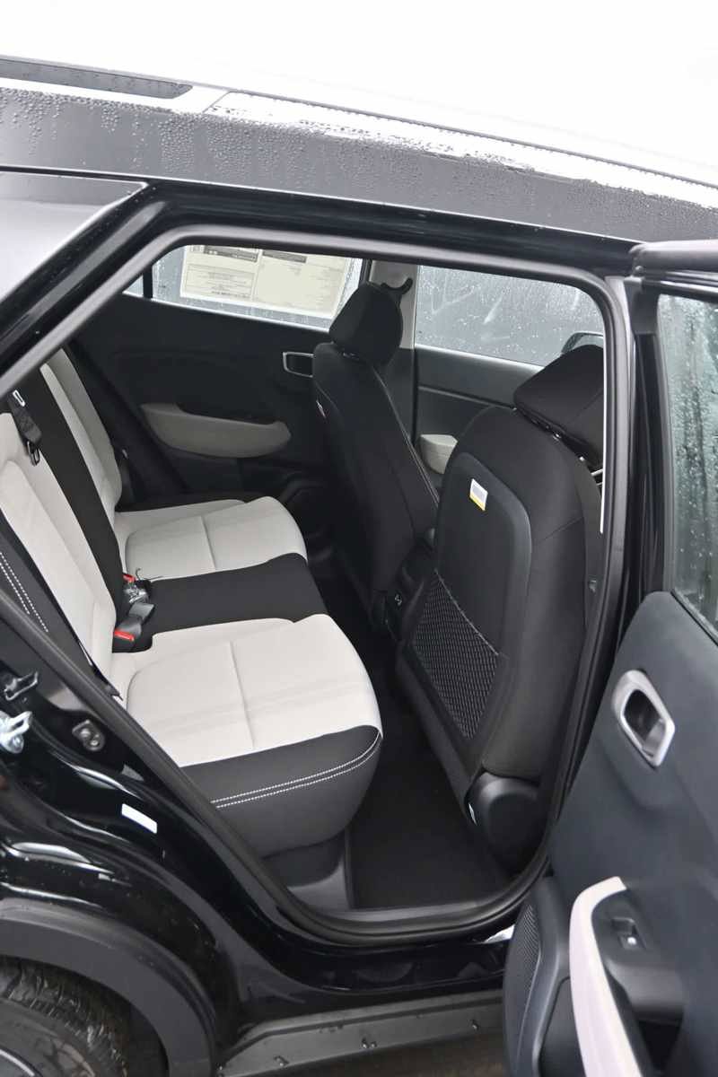 New 2026 Hyundai Venue SEL FWD image 14