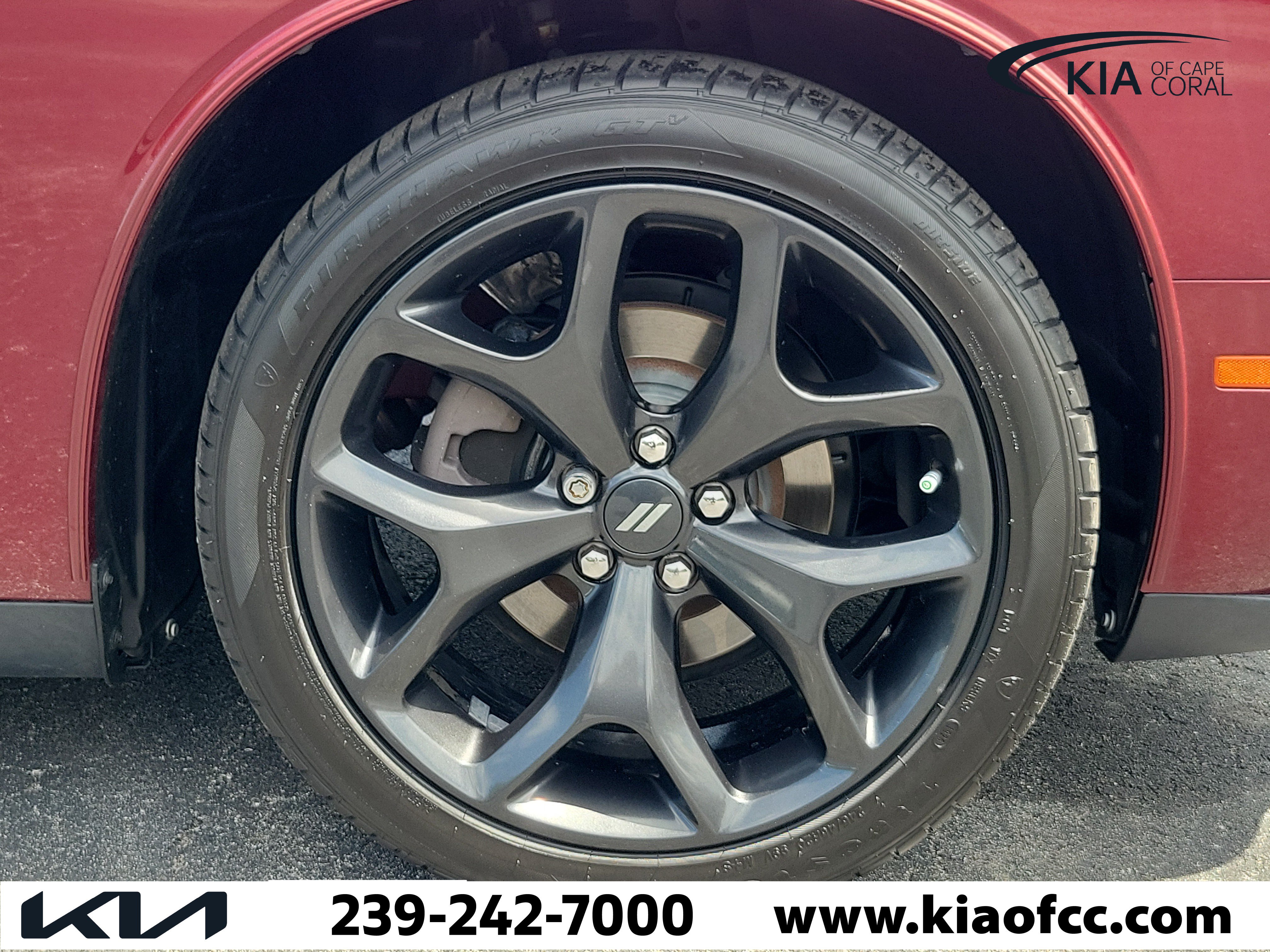 Used 2020 Dodge Challenger SXT w/ Blacktop Package RWD image 7
