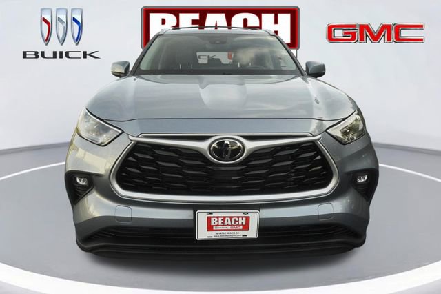 Used 2022 Toyota Highlander XLE image 8