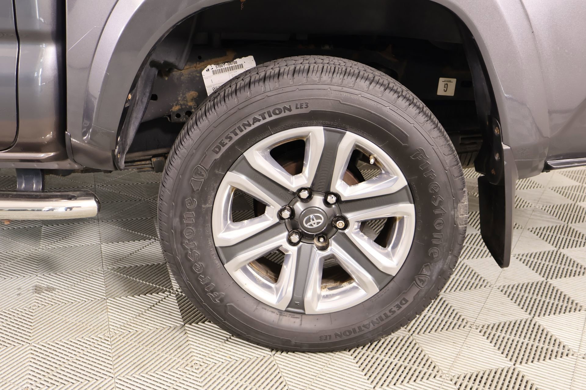 Used 2016 Toyota Tacoma Limited w/ Towing Package image 20