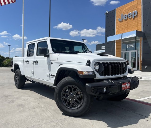 New 2025 Jeep Gladiator Sport image 1