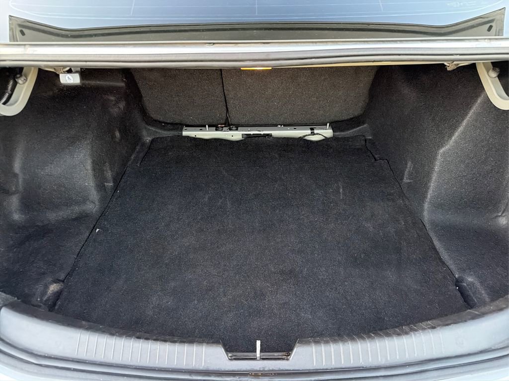 Used 2016 Chevrolet Malibu LT w/ Leather Package image 13