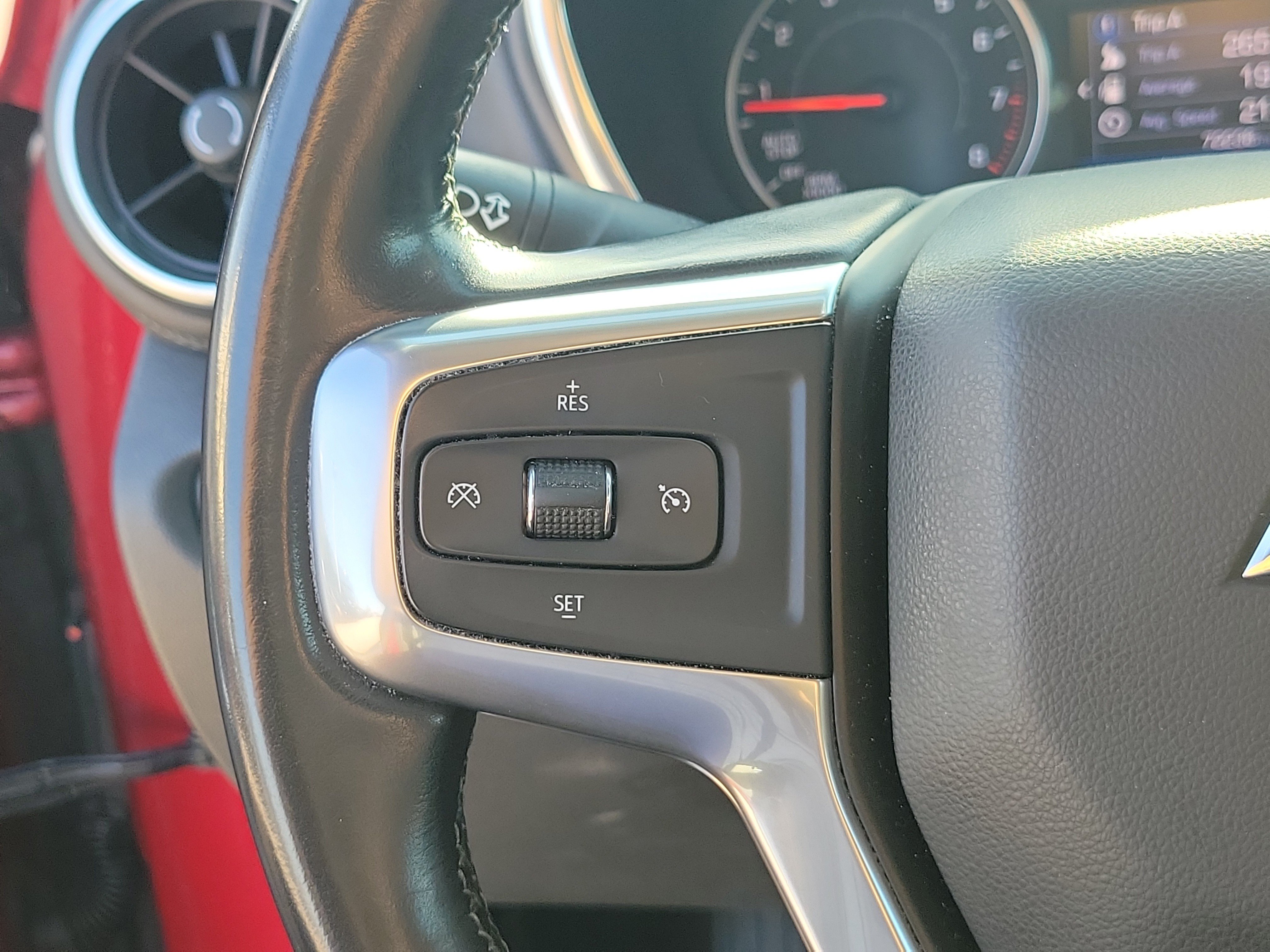 Used 2020 Chevrolet Blazer LT FWD image 25