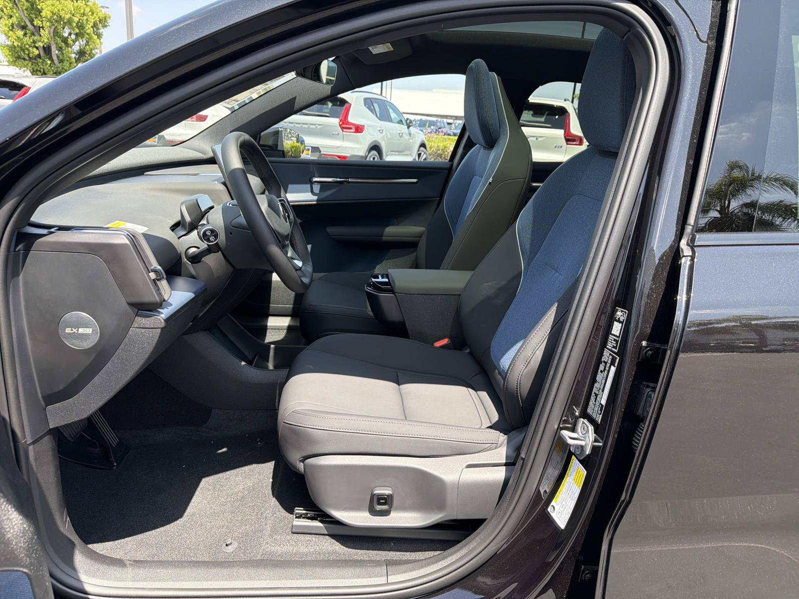 New 2026 Volvo EX30 Plus w/ Climate Package AWD/4WD image 13